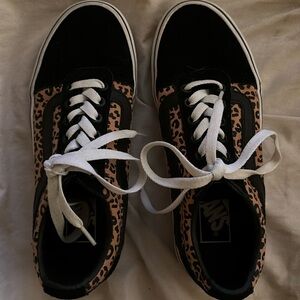 Size 6 vans NWOT